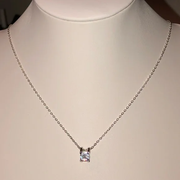 0.8 Carat Solitaire Pendant White Moissanite Diamond 925 Silver Necklace - Picture 6 of 10